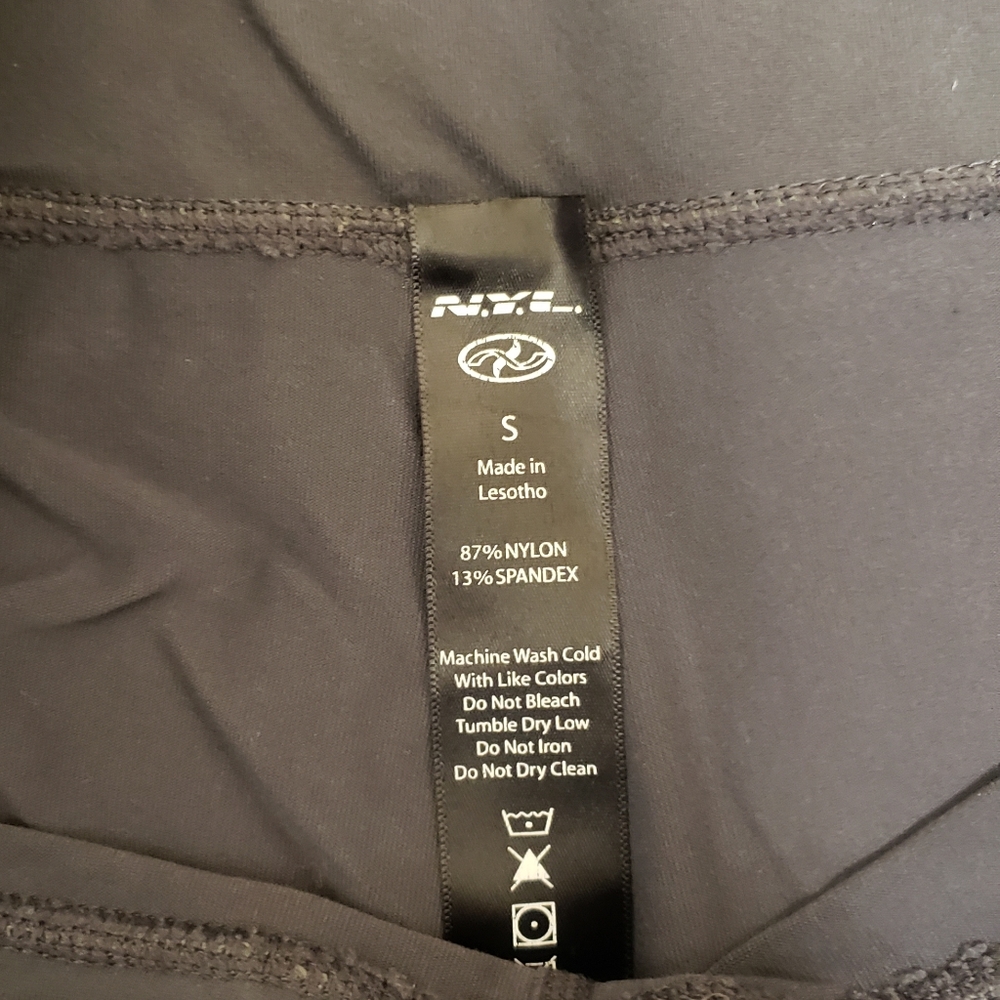 🌻 NYLA Mid-calf Yoga Pant - Picture 3 of 4